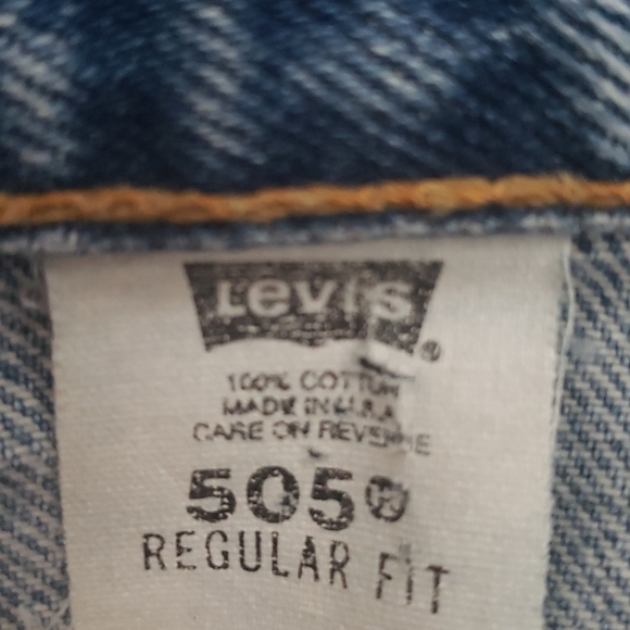 Vintage Levi's 505 Jean Short Cut Offs - Picture 6 of 10